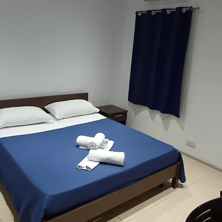 Magnolia St Julians Гостевой дом Сент Джулианс